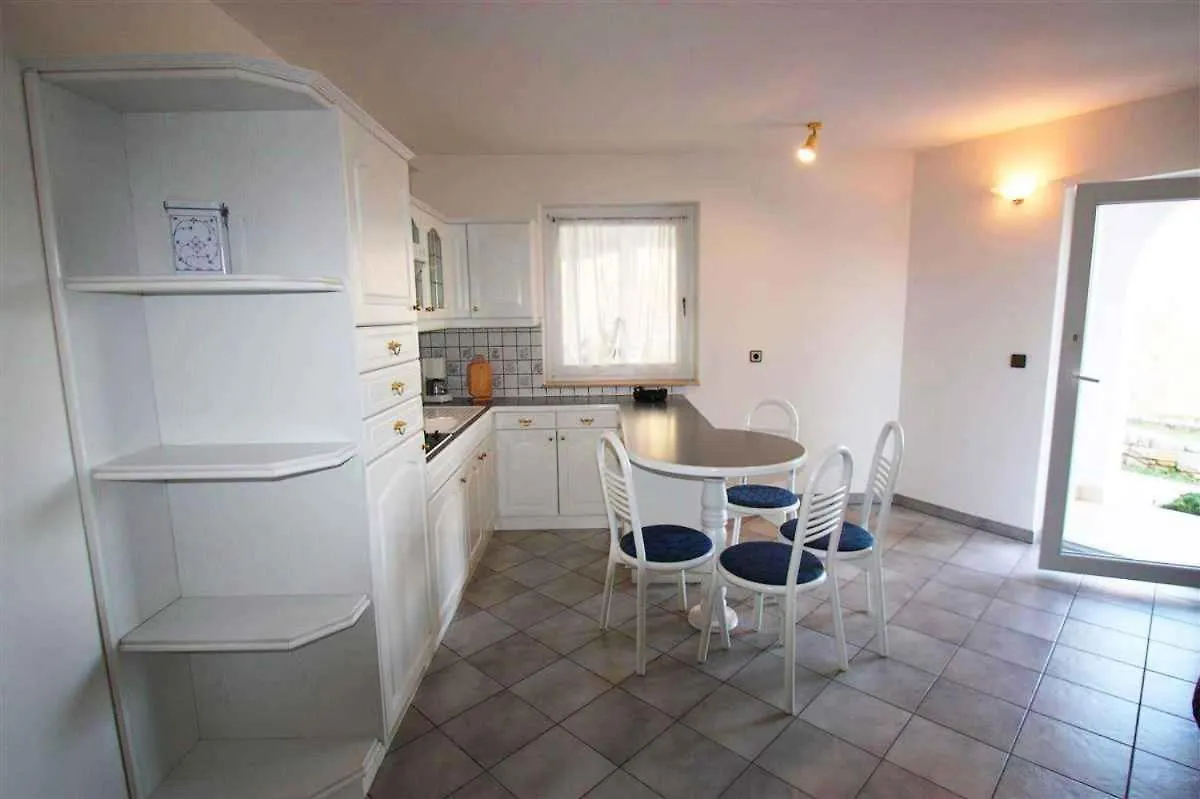 Apartments In Rabac 39139
