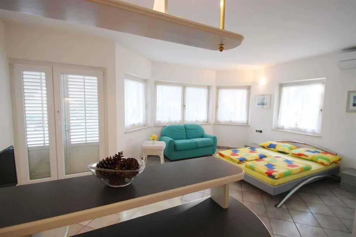 Apartments In Rabac 39139