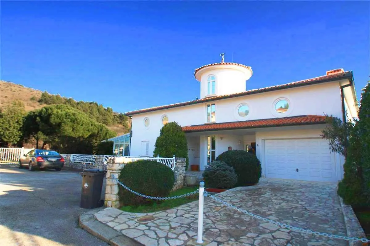 Apartments In Rabac 39139